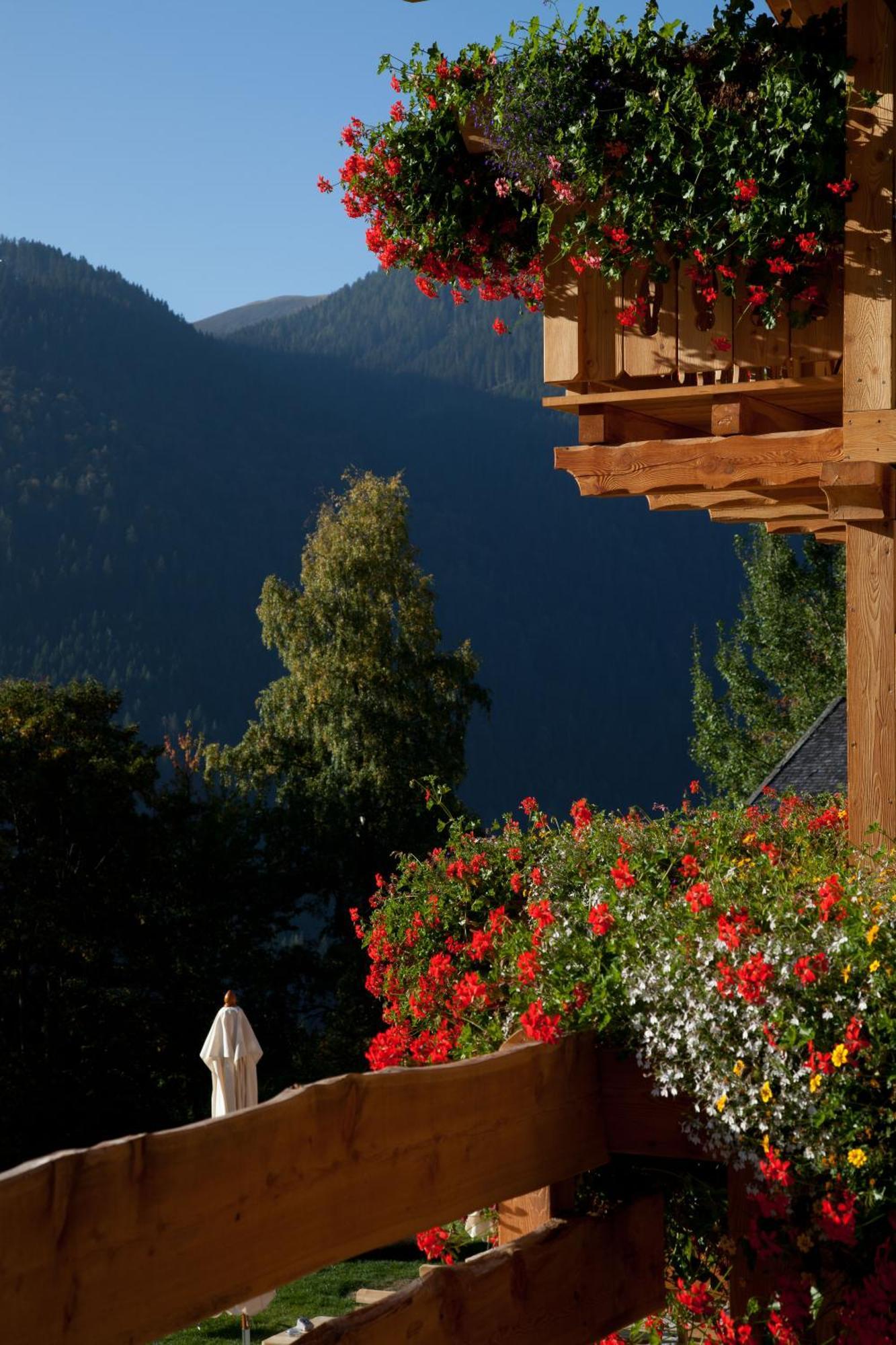 Fogajard Lovely Chalet Madonna di Campiglio Bagian luar foto
