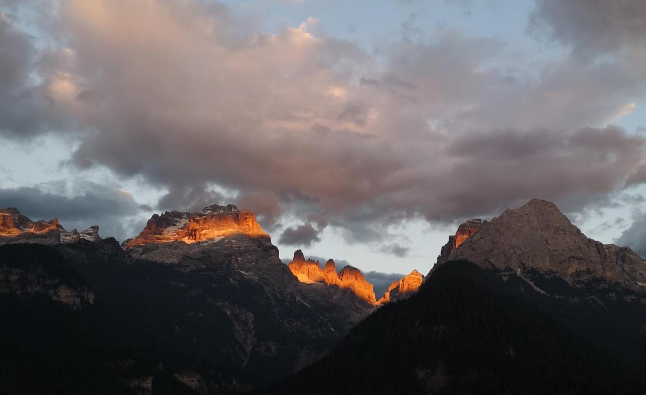 Fogajard Lovely Chalet Madonna di Campiglio Bagian luar foto
