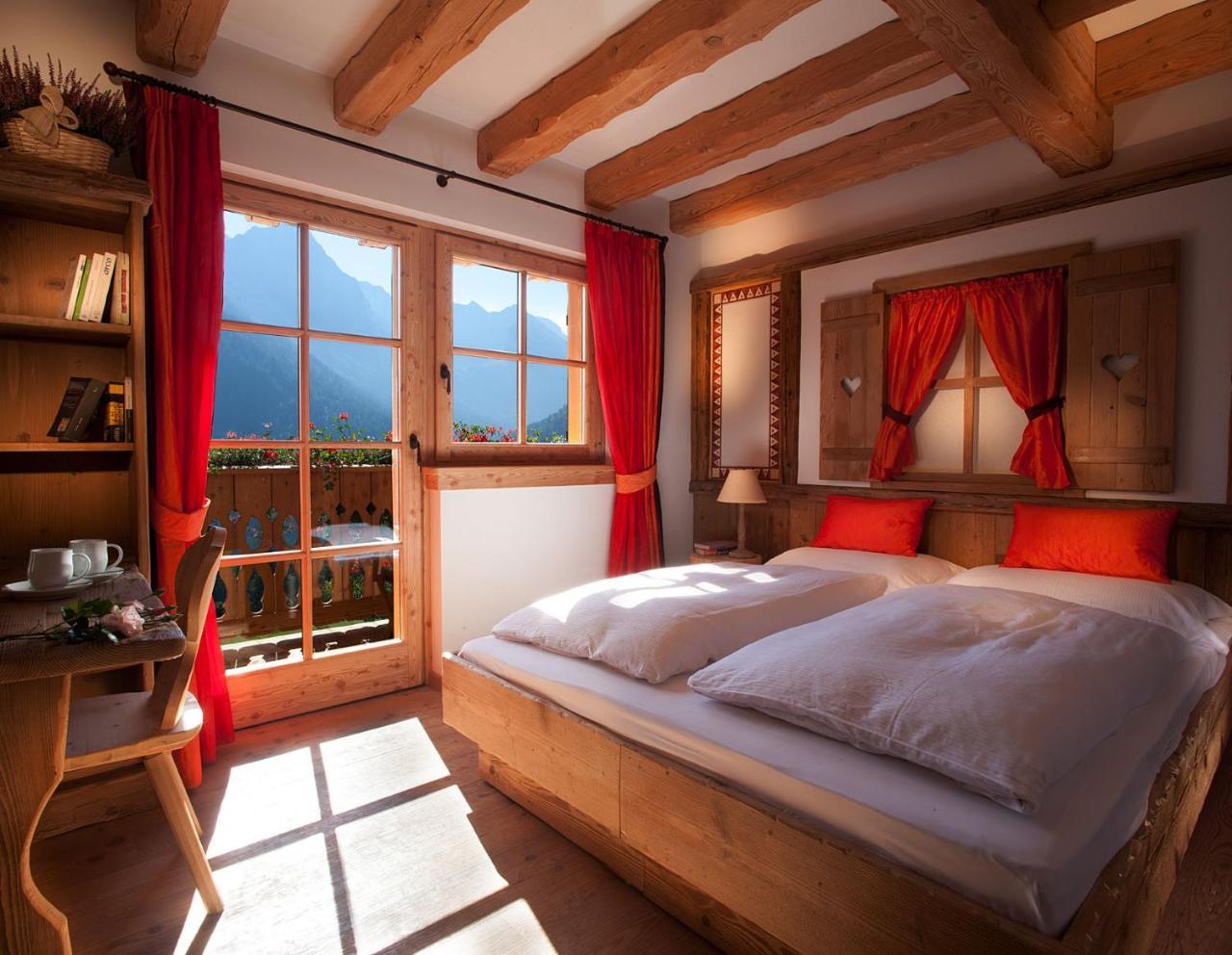 Fogajard Lovely Chalet Madonna di Campiglio Bagian luar foto