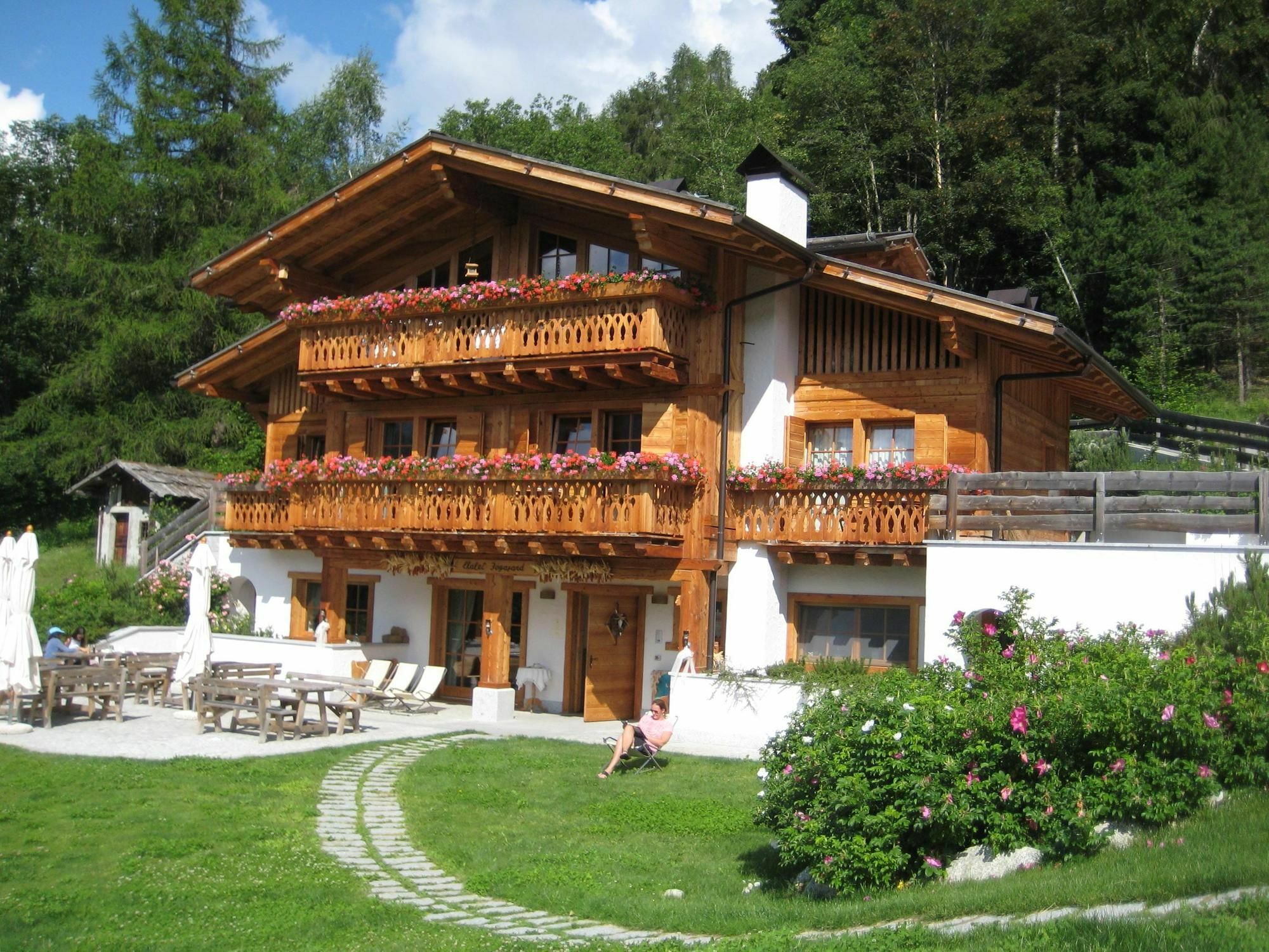 Fogajard Lovely Chalet Madonna di Campiglio Bagian luar foto